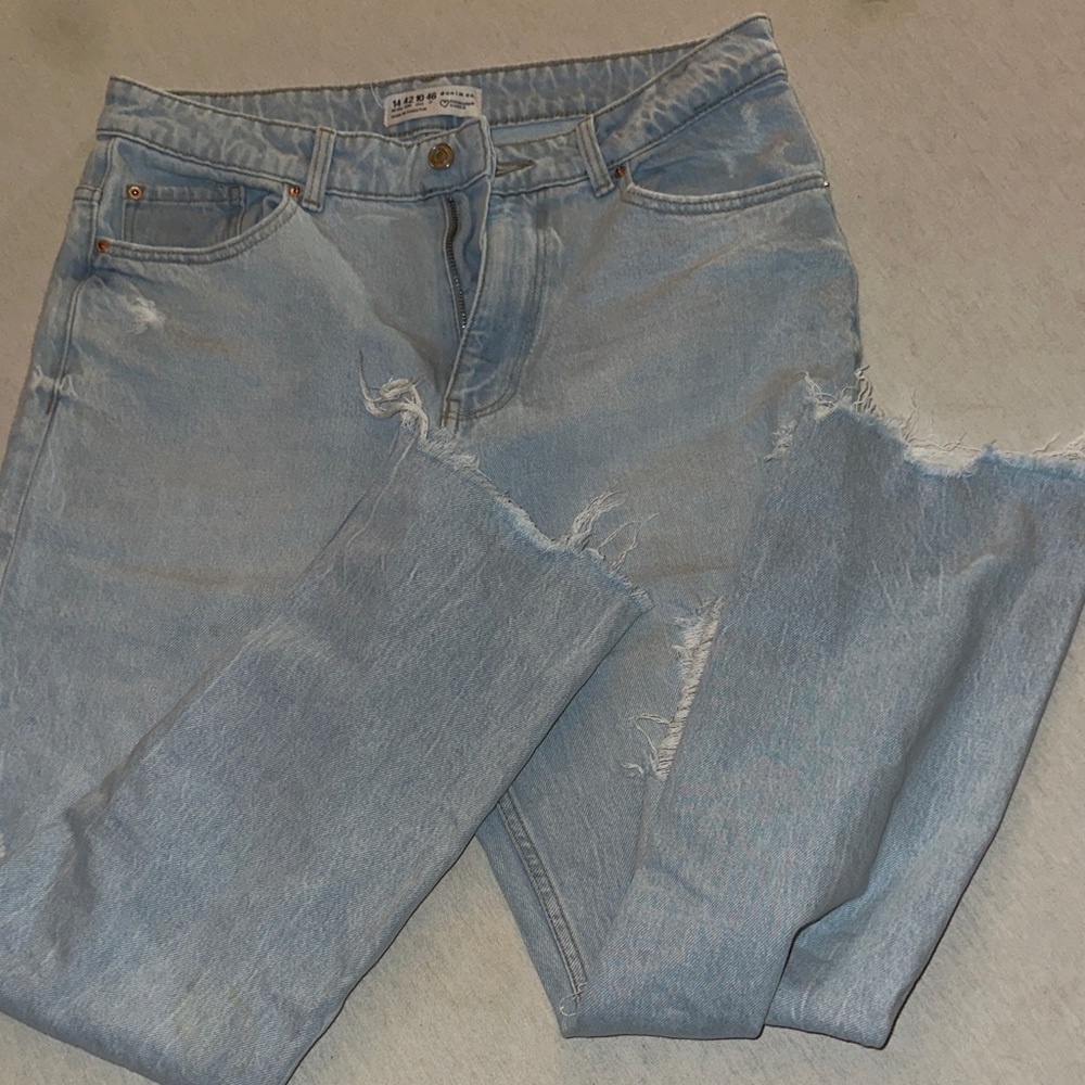 Womens Size 10 Primark Cares Light Blue Relaxed Jeans.